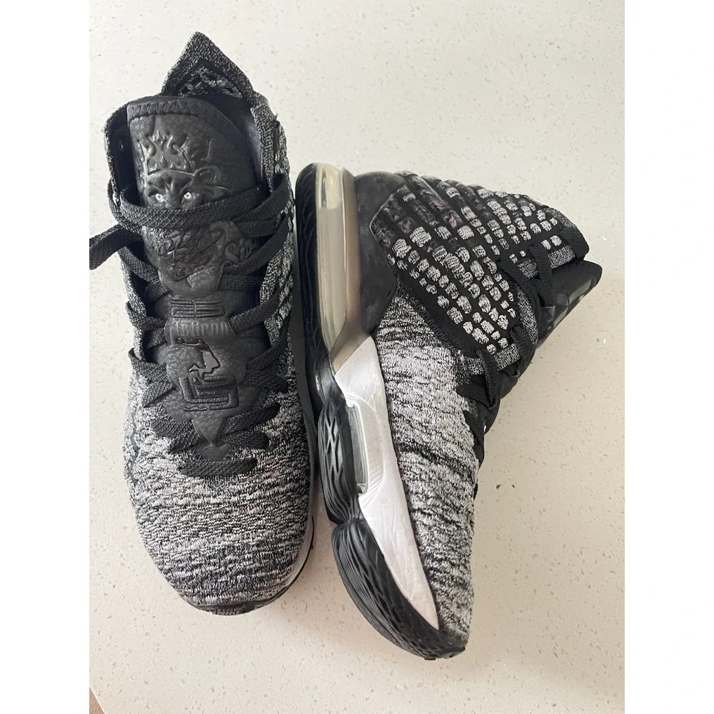 LeBron 17 Basketball Shoes In A Size 8